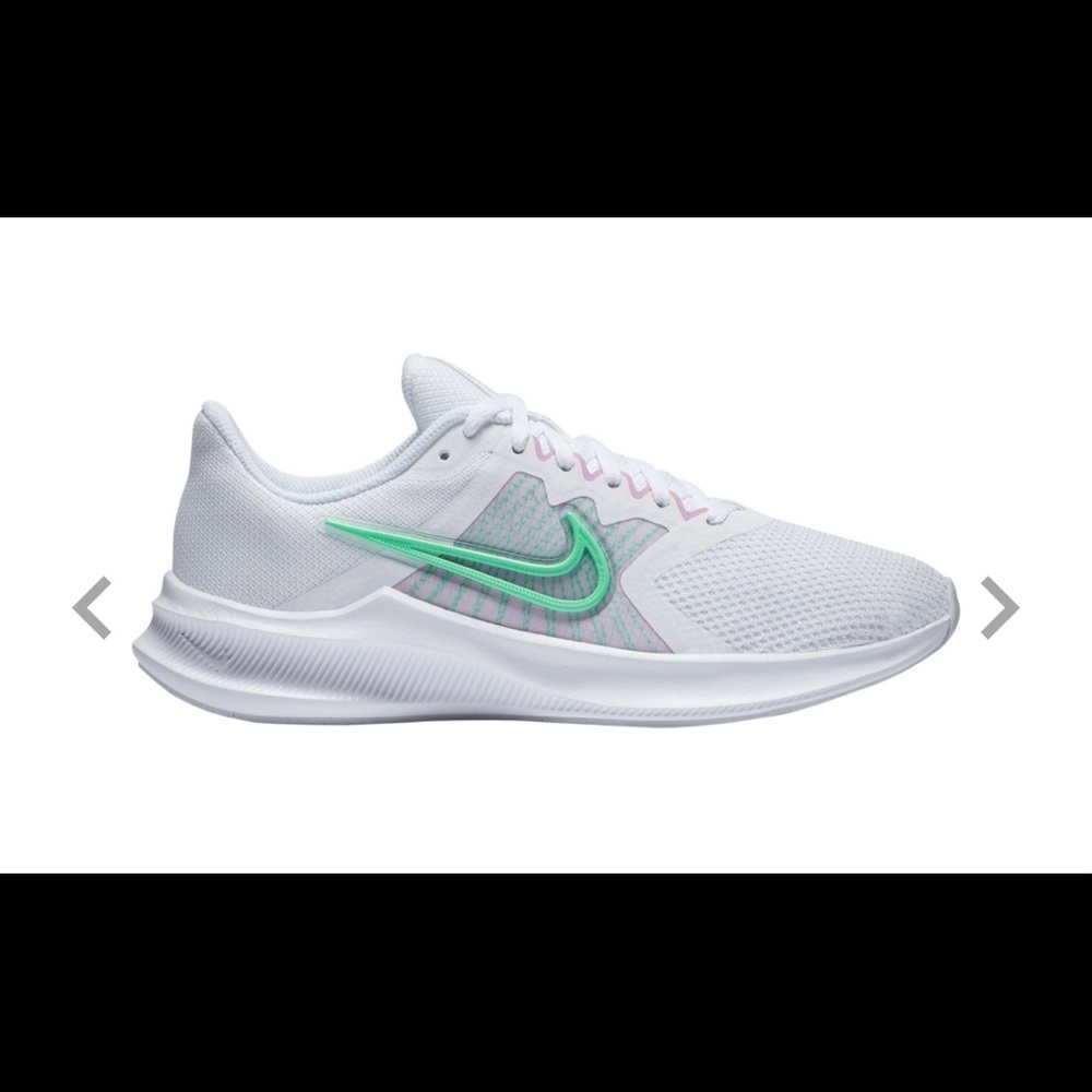 Nike Women's Downshifter 11 Running Shoes brand new.